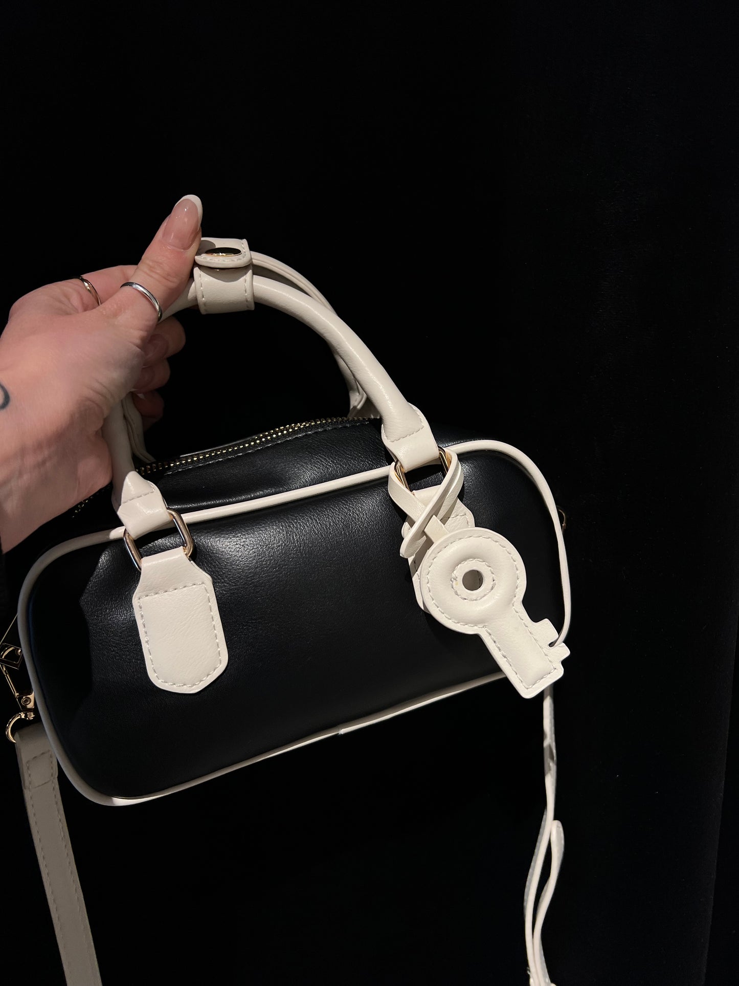 Bag key