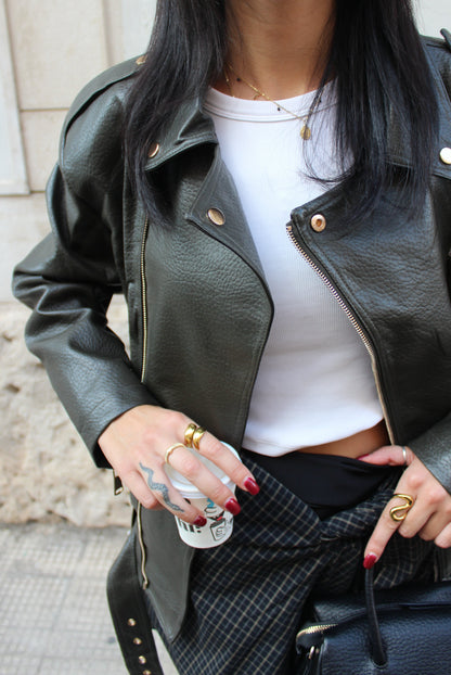 Chiodo Over