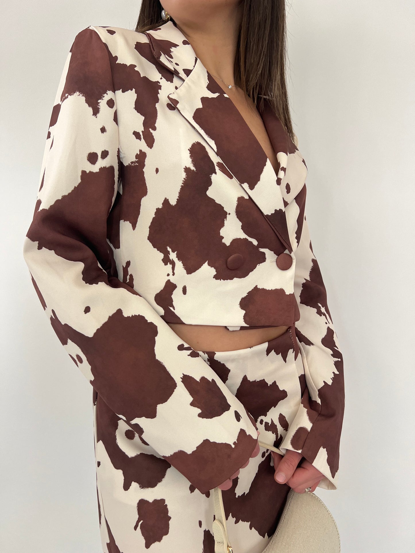 Cord-set cow