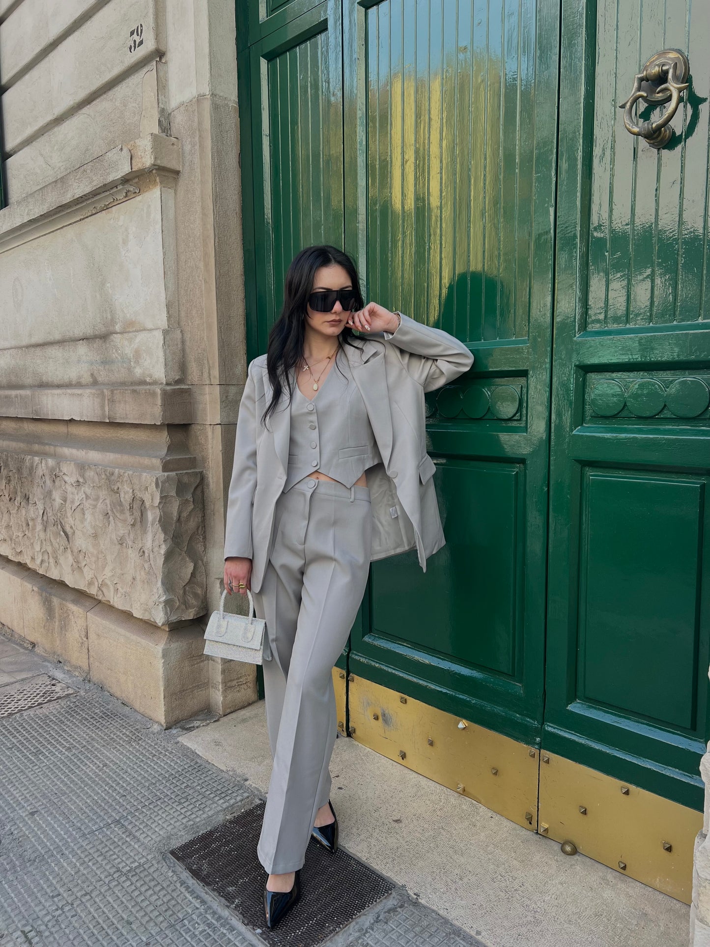 Tailleur three