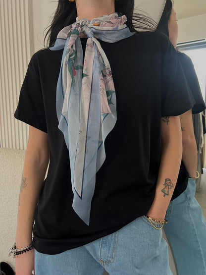 T-shirt foulard