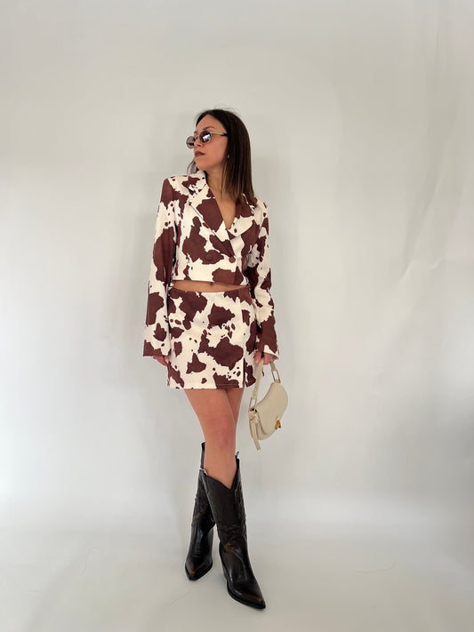 Cord-set cow